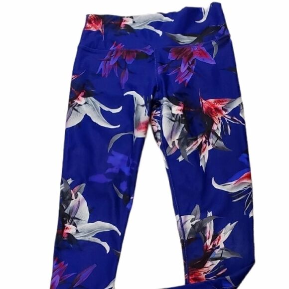 Fabletics High Waisted Powerhold Leggings - Picture 3 of 6